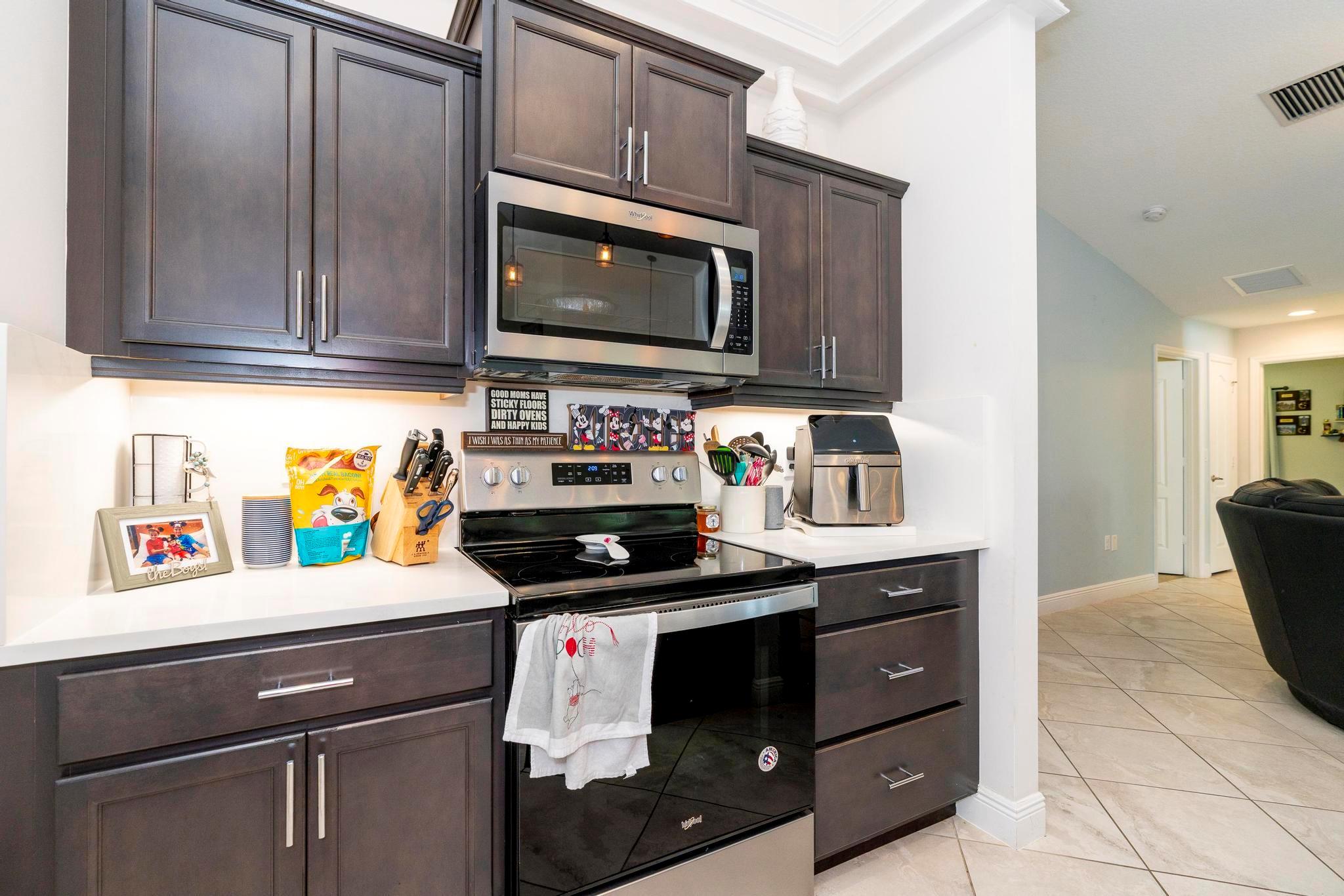 5810 NW Chesboro Terrace