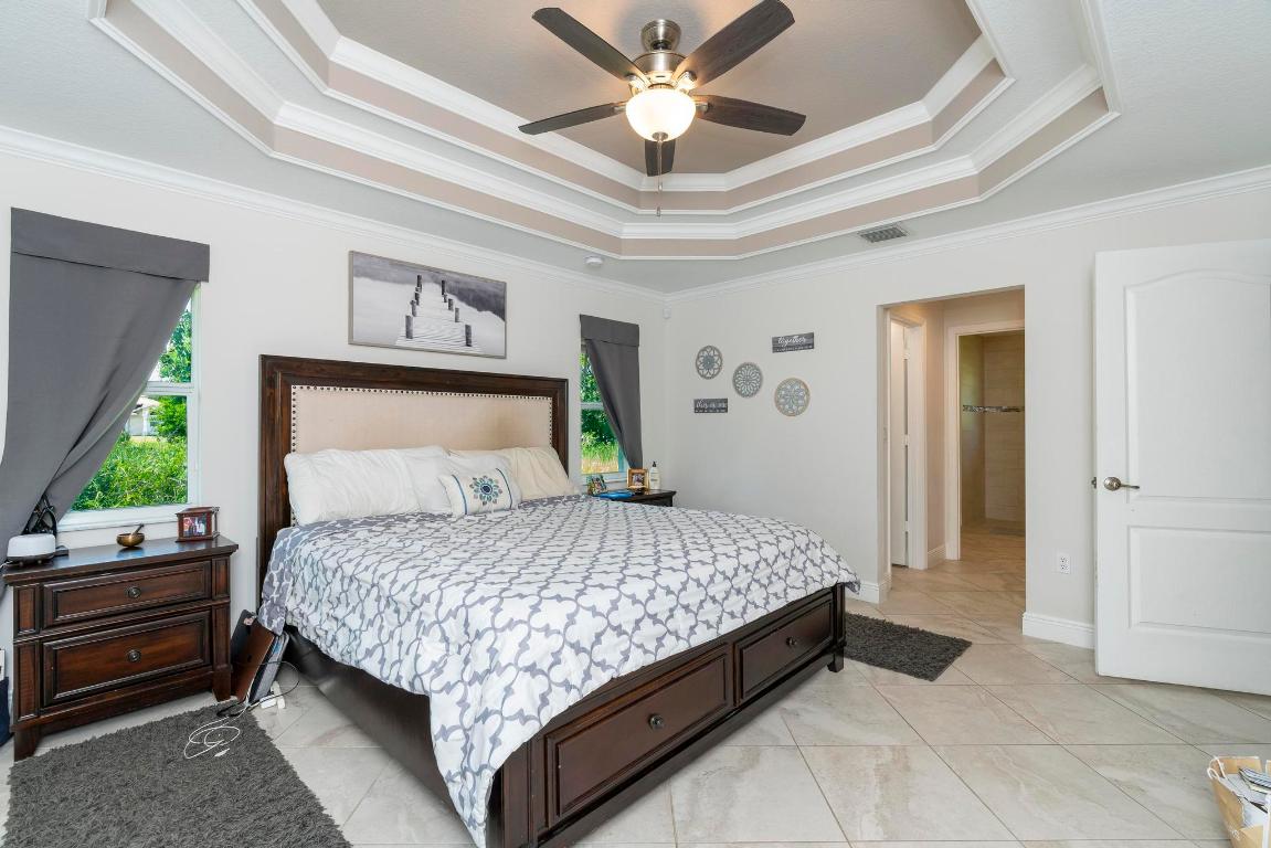 5810 NW Chesboro Terrace