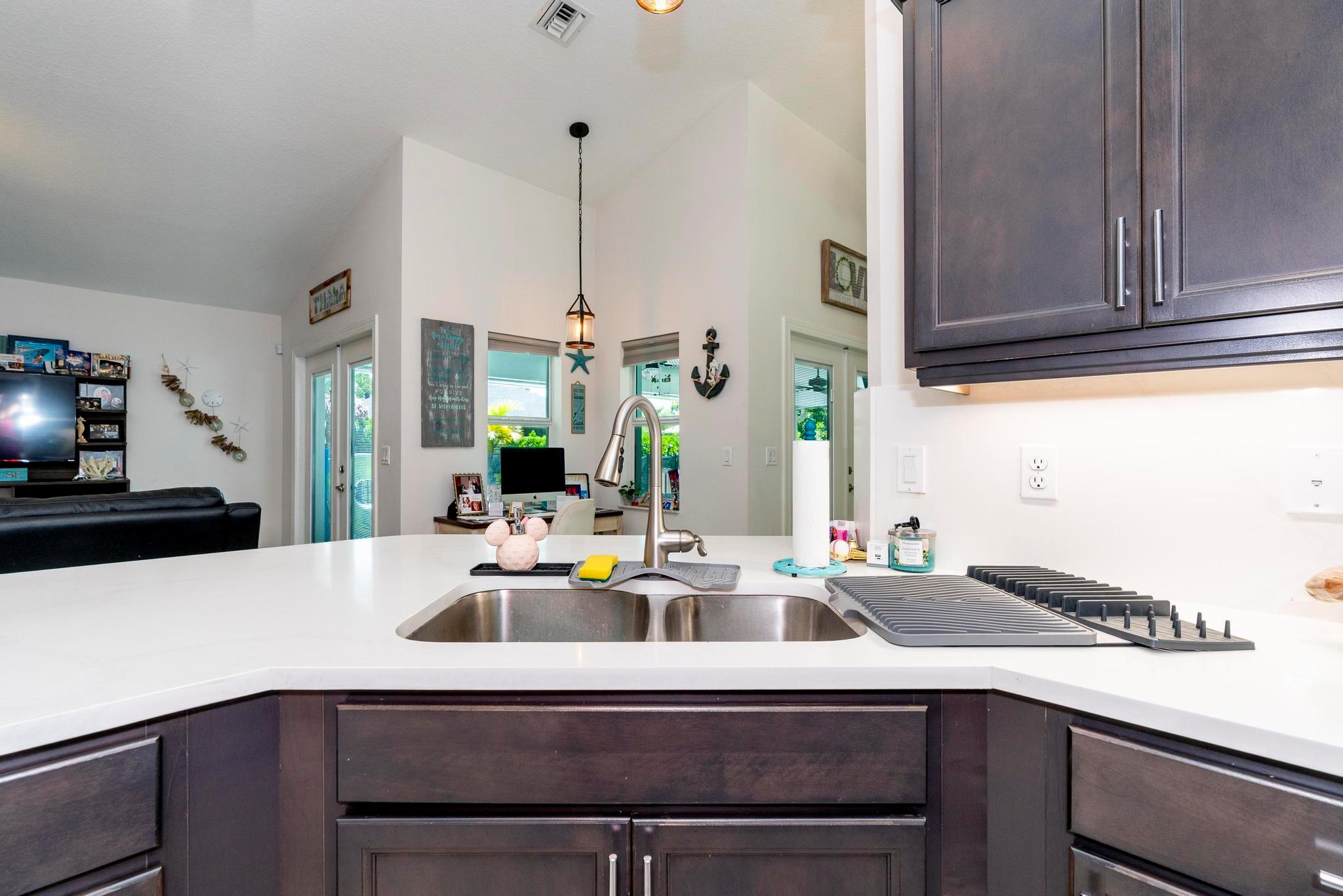 5810 NW Chesboro Terrace