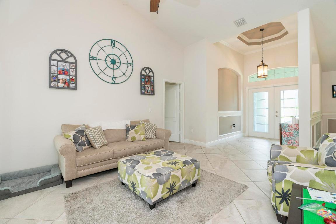 5810 NW Chesboro Terrace