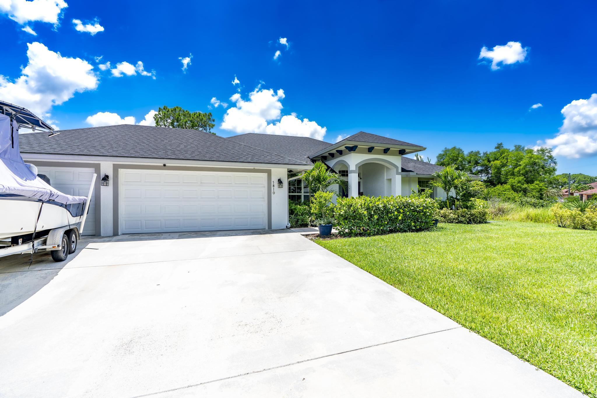 5810 NW Chesboro Terrace