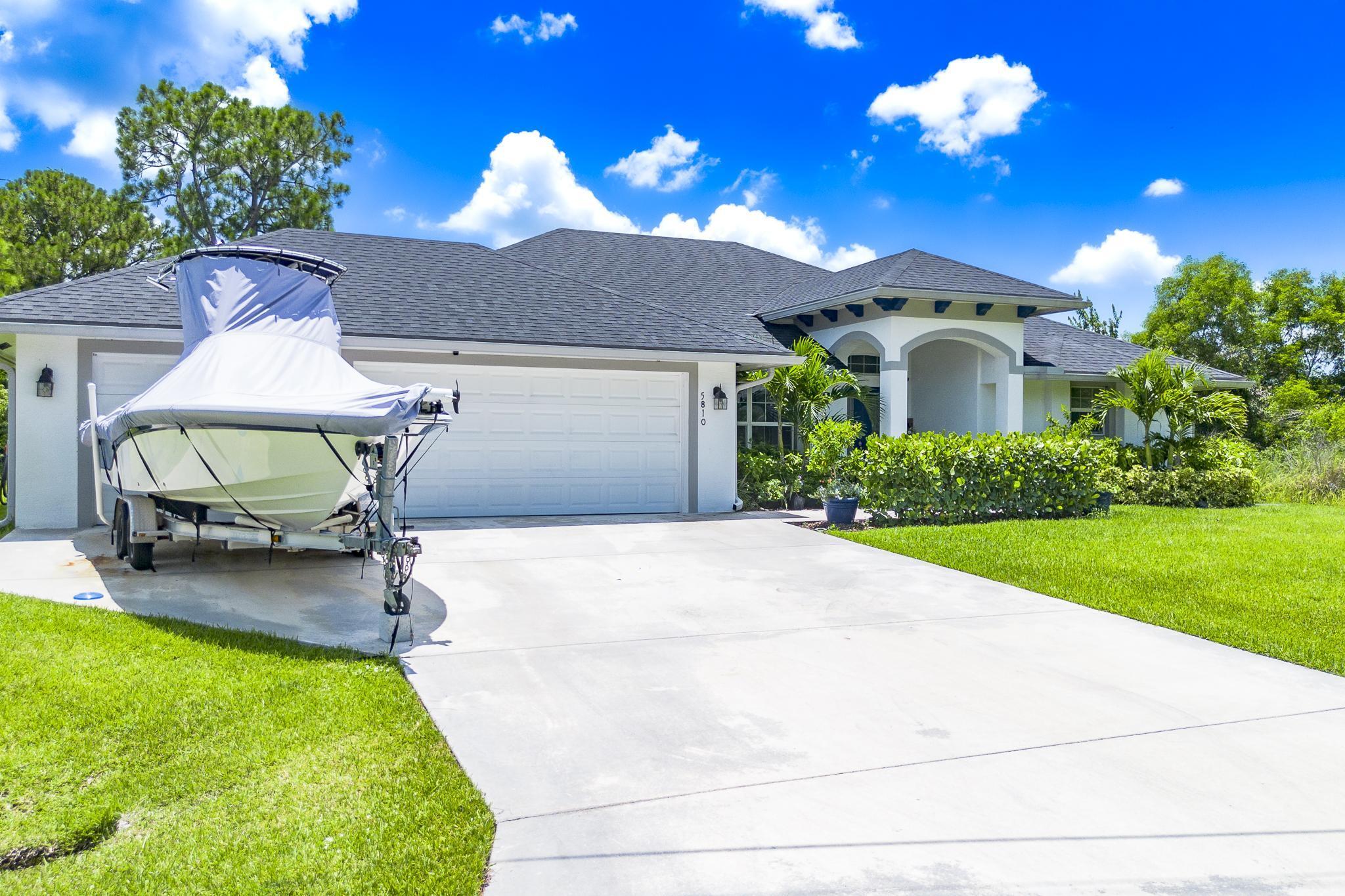 5810 NW Chesboro Terrace