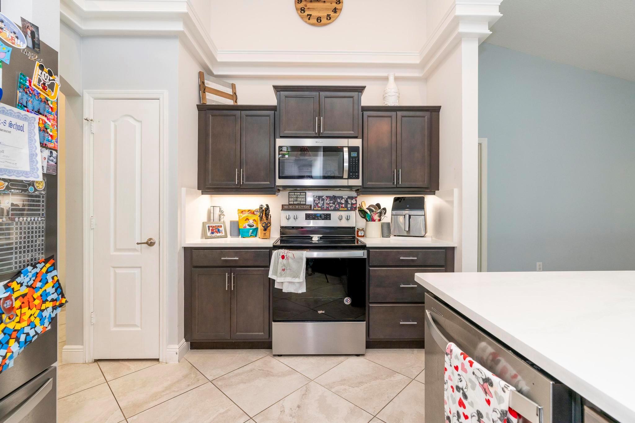 5810 NW Chesboro Terrace