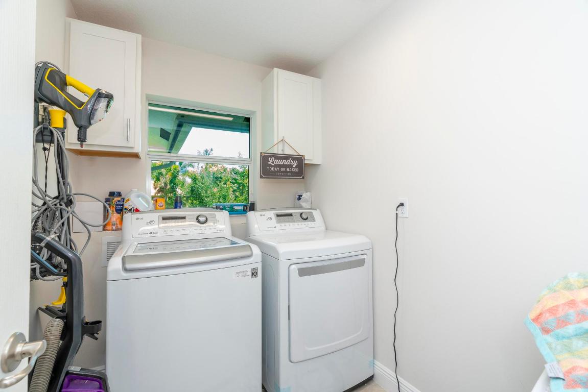 5810 NW Chesboro Terrace