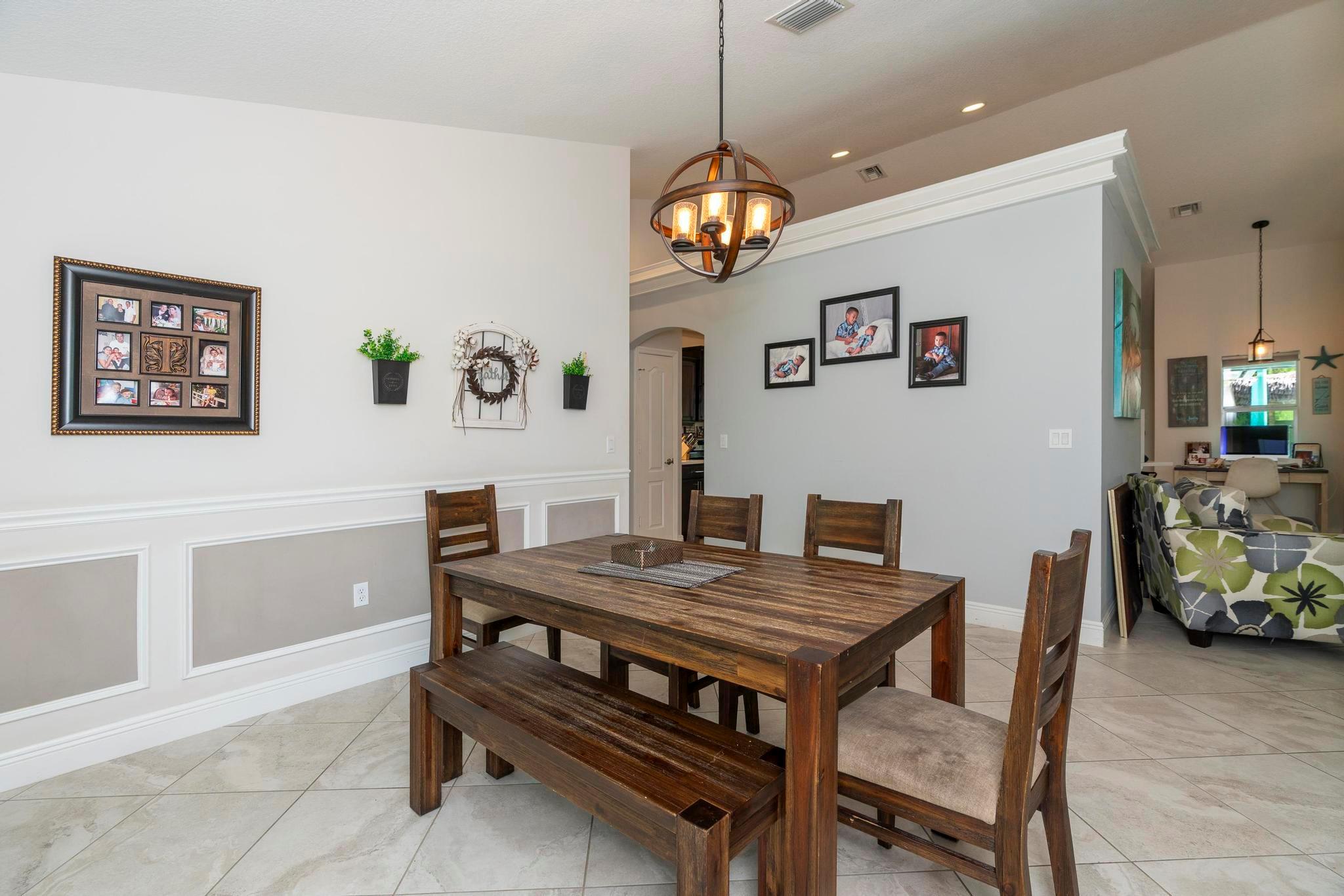 5810 NW Chesboro Terrace