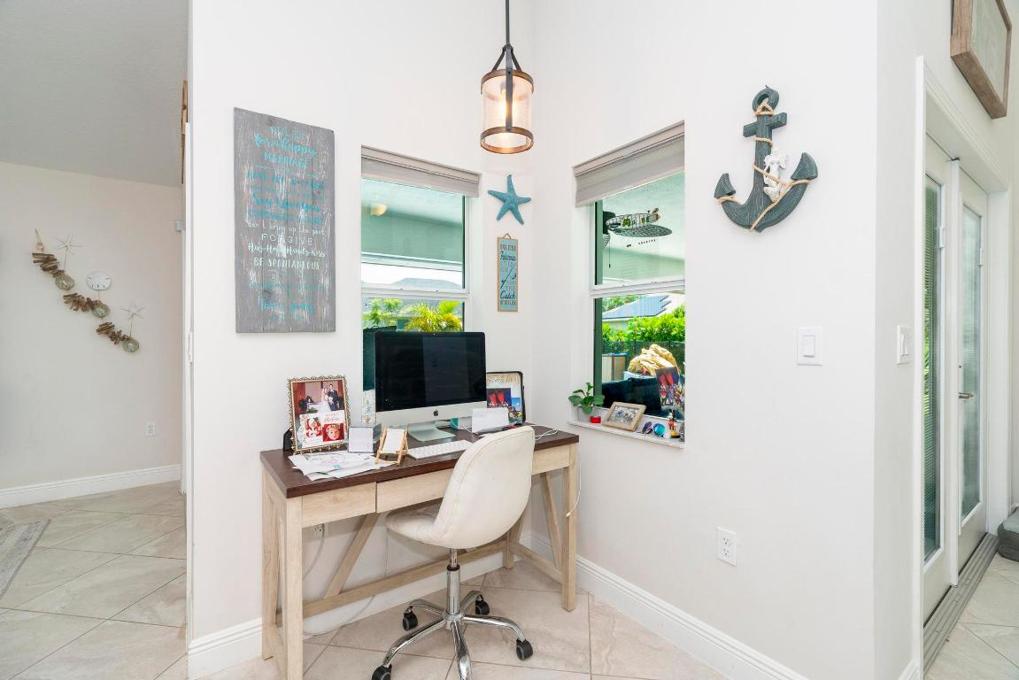 5810 NW Chesboro Terrace