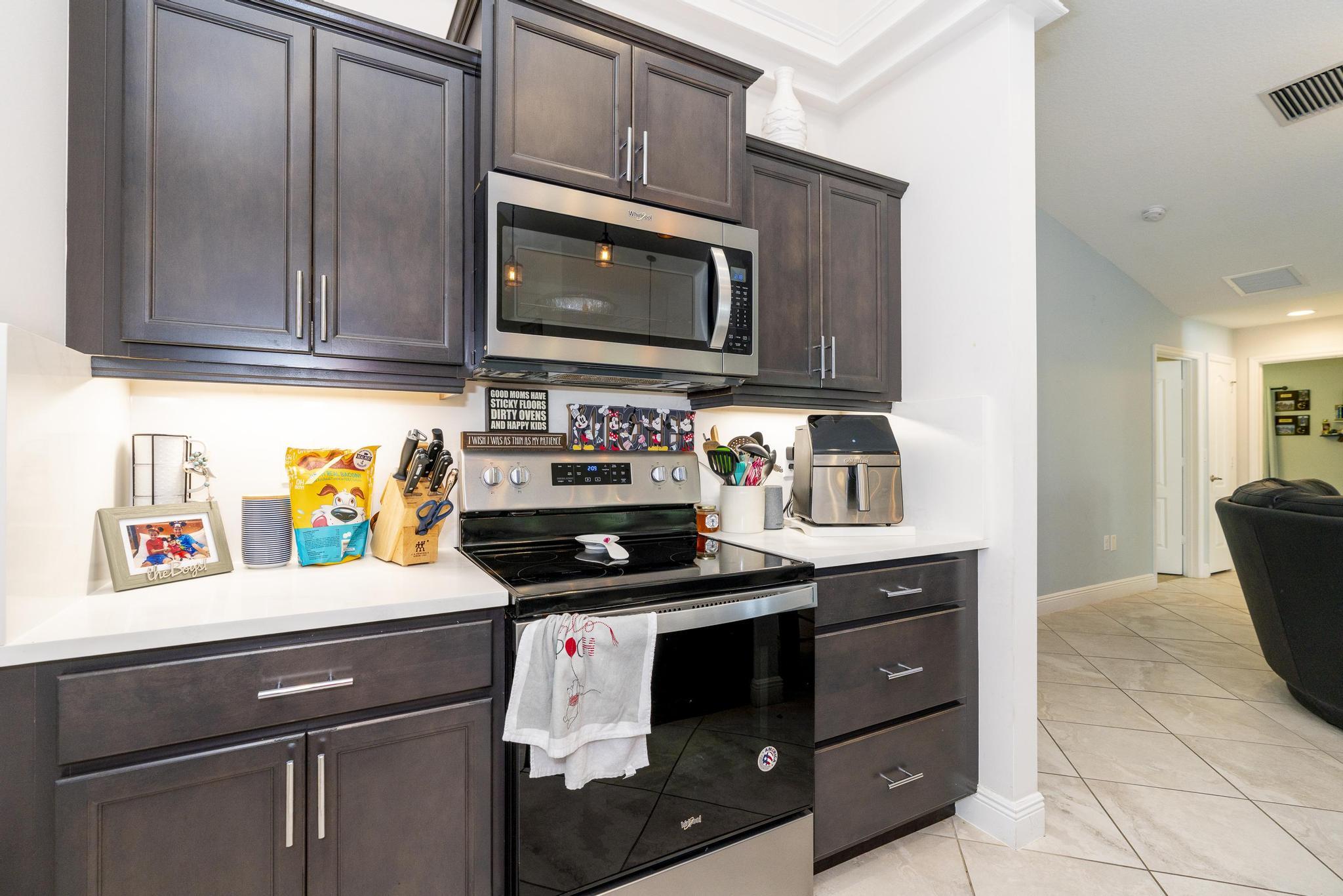 5810 NW Chesboro Terrace