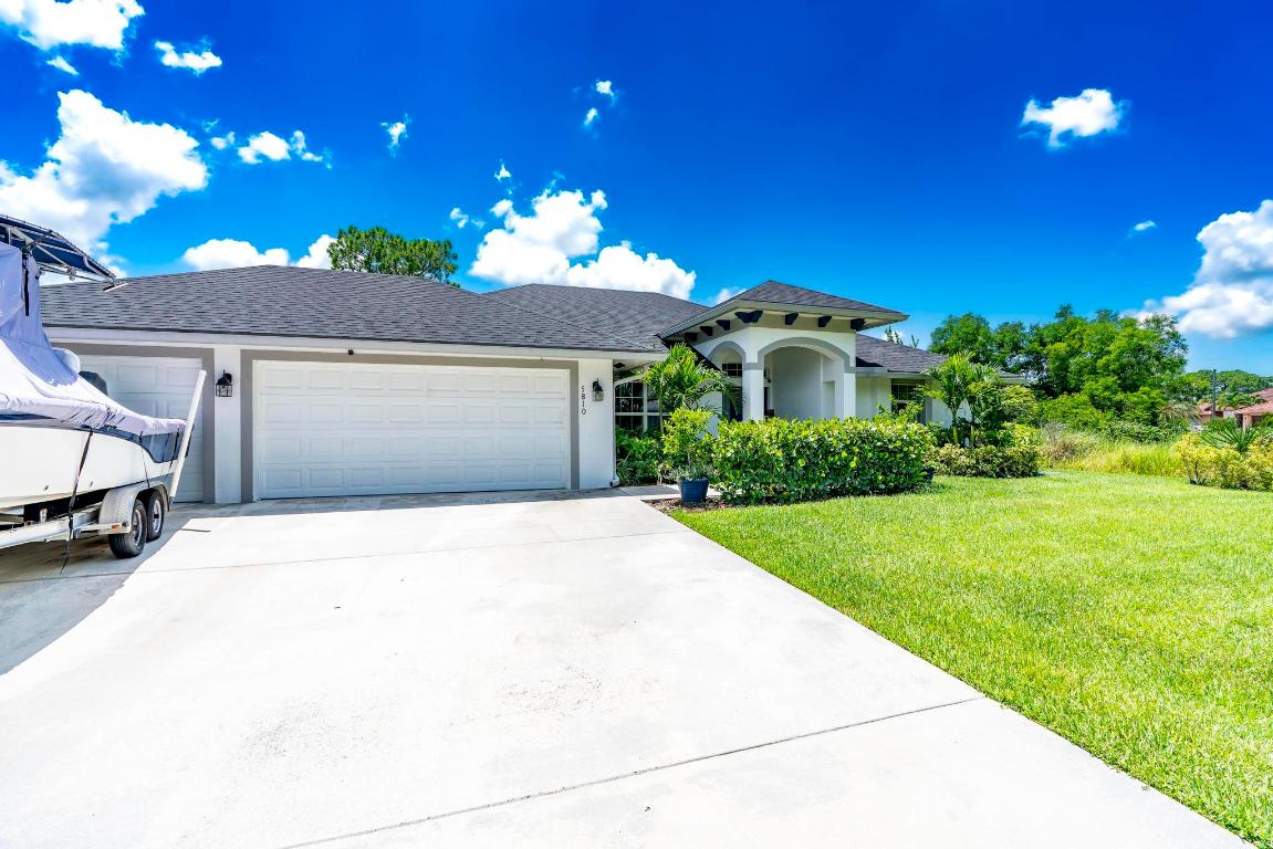 5810 NW Chesboro Terrace