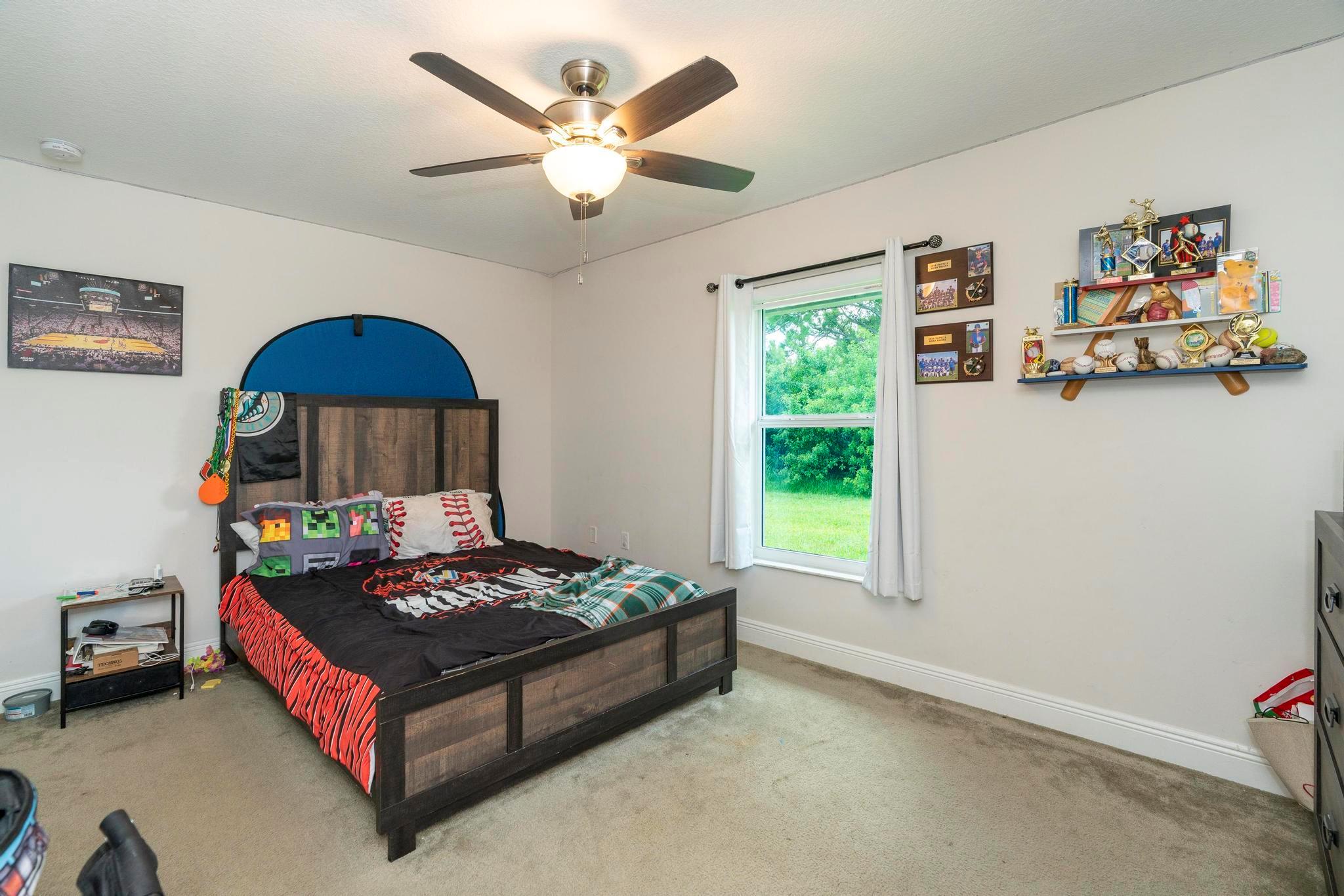 5810 NW Chesboro Terrace