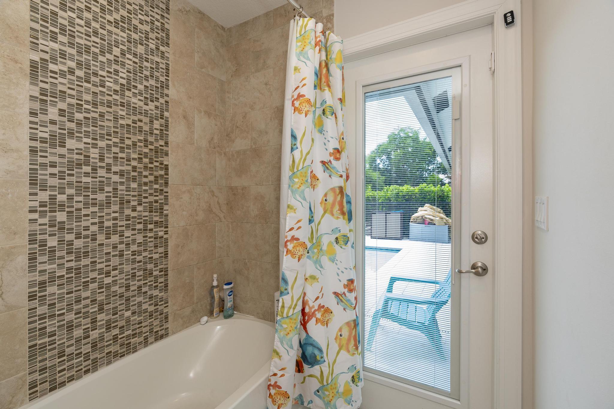 5810 NW Chesboro Terrace