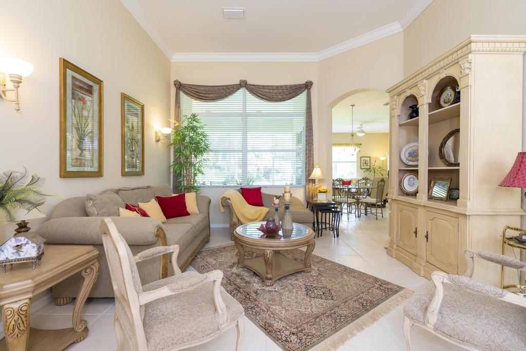 650 SW Long Key Court