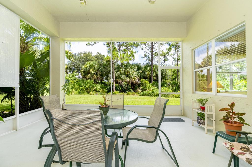 650 SW Long Key Court