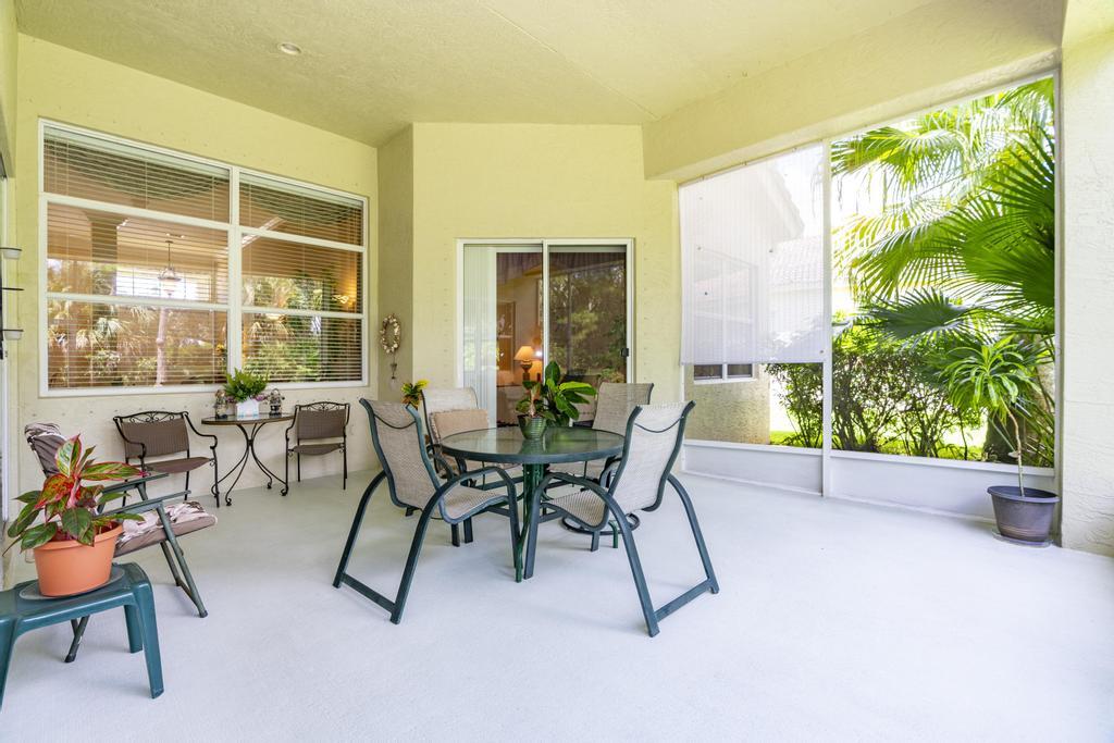 650 SW Long Key Court
