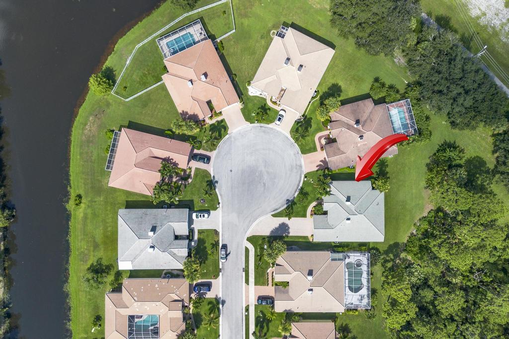 650 SW Long Key Court