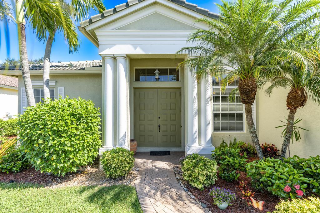 650 SW Long Key Court