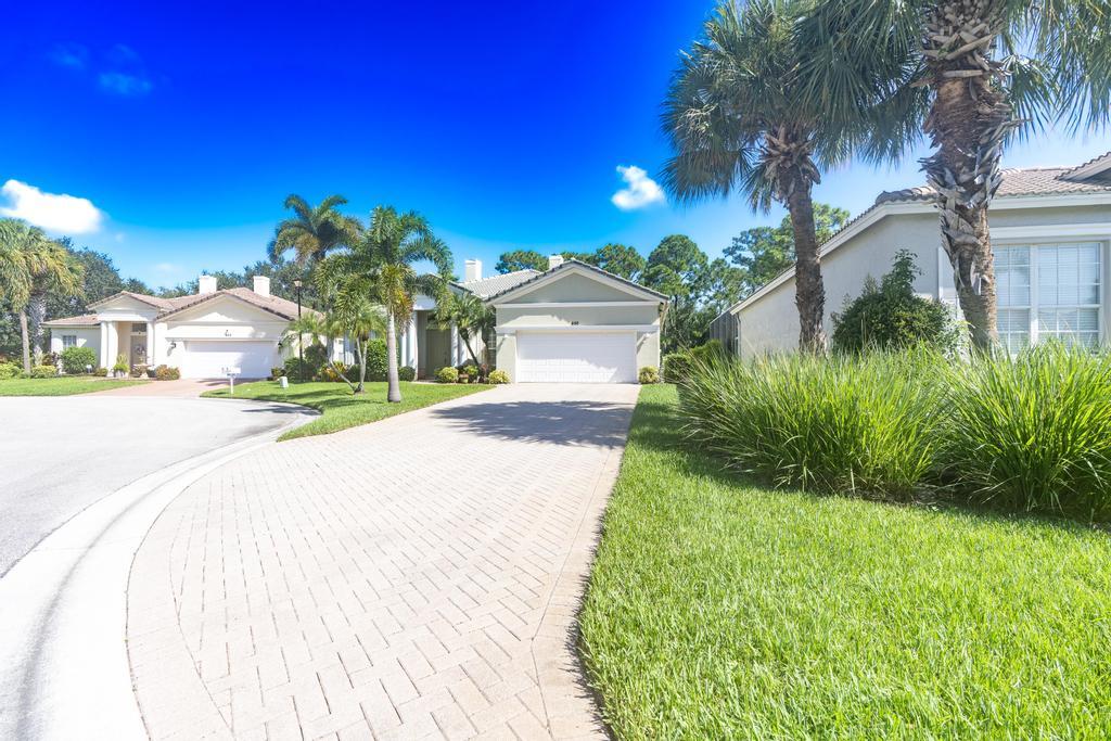 650 SW Long Key Court