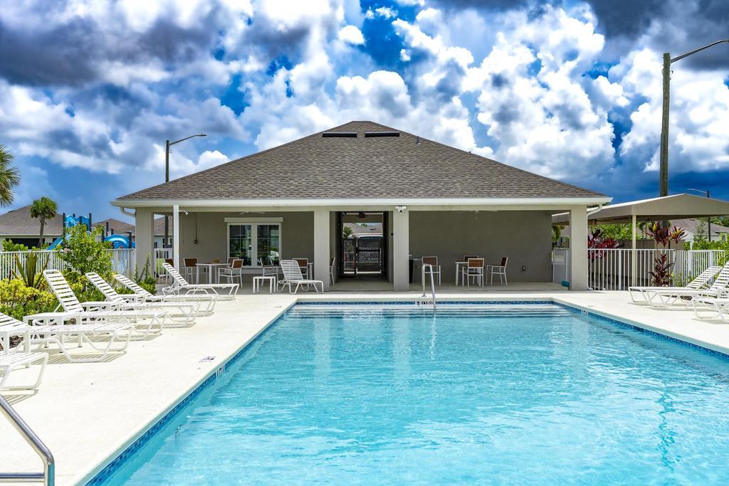 252 Raspberry Road