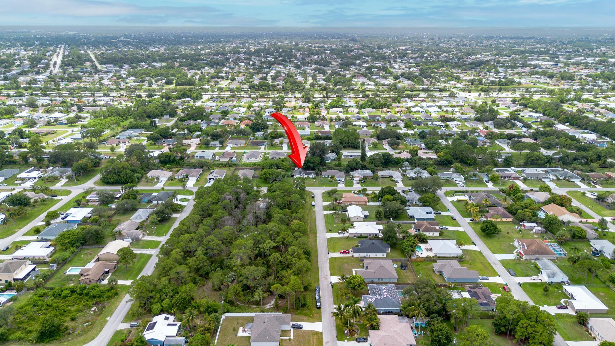 298 SW Eyerly Avenue