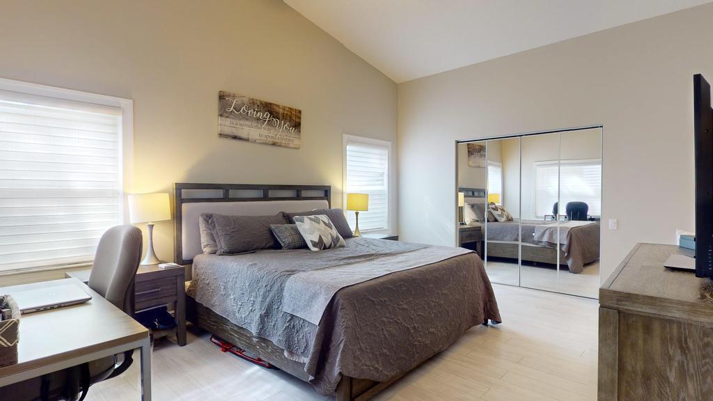 607 NW Whitfield Way