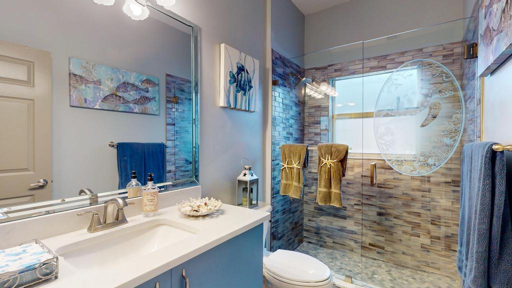 607 NW Whitfield Way