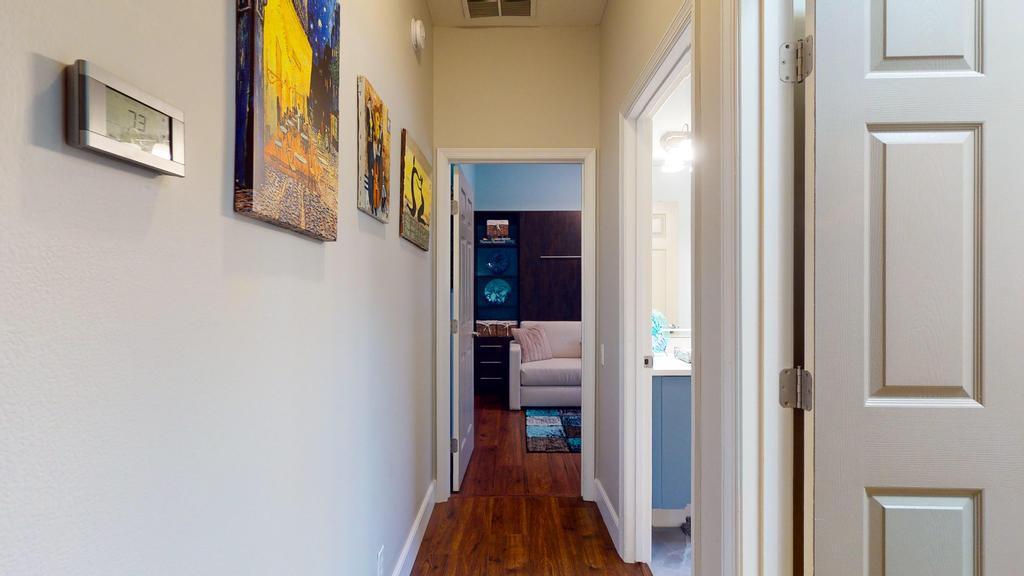 607 NW Whitfield Way