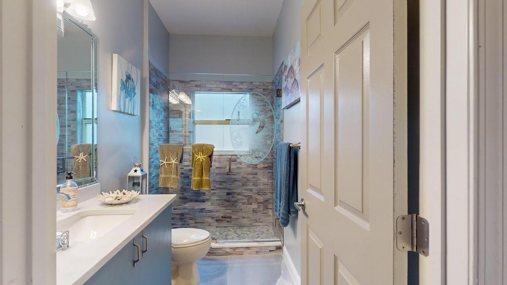 607 NW Whitfield Way