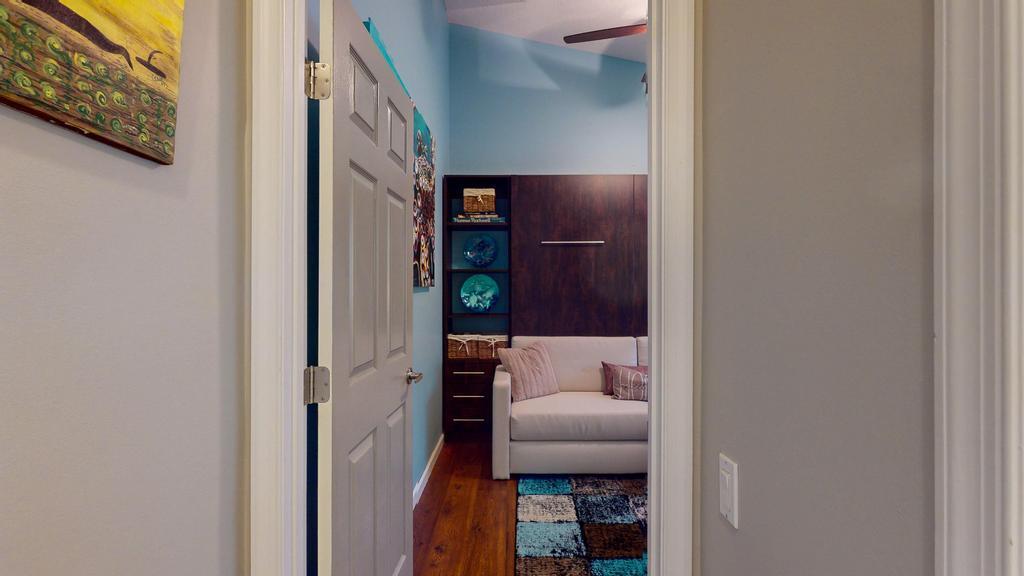 607 NW Whitfield Way