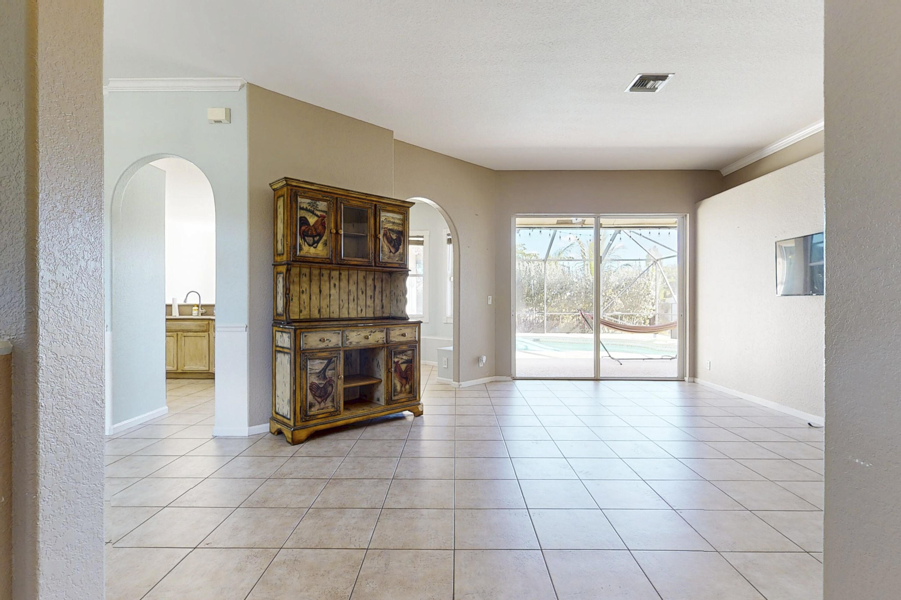 6147 NW East Deville Circle, Port St. Lucie