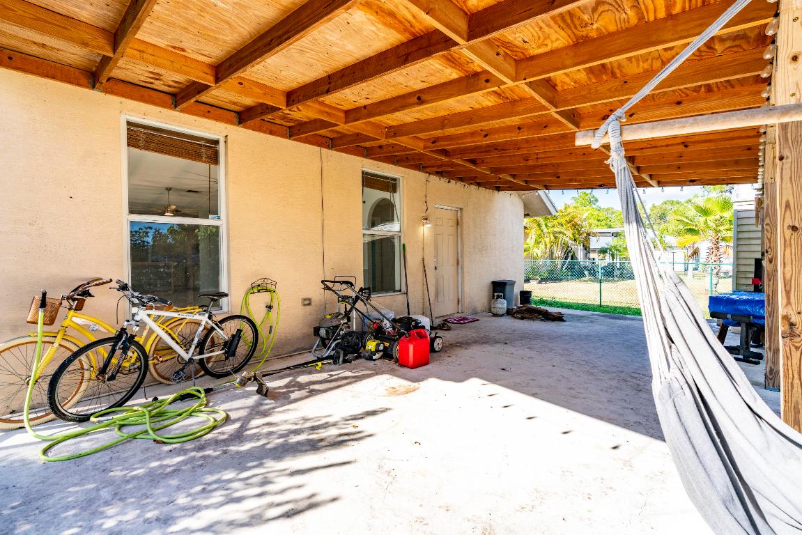 6147 NW East Deville Circle, Port St. Lucie