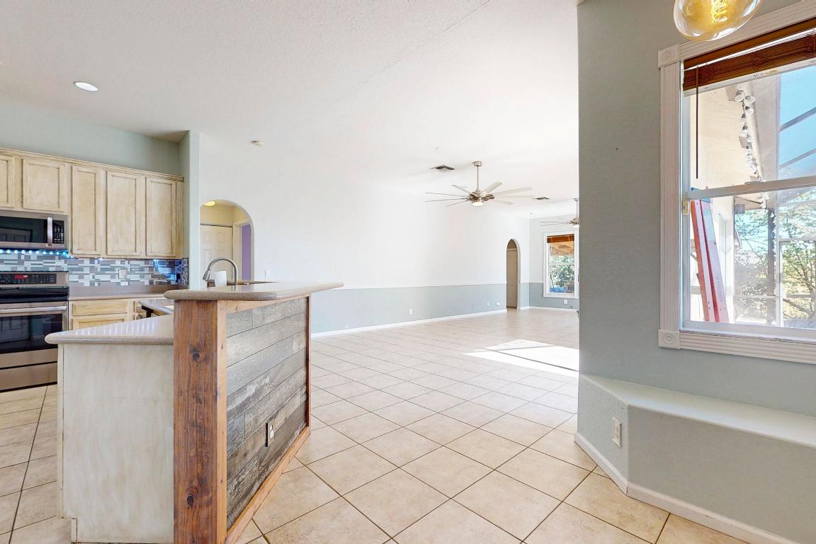 6147 NW East Deville Circle, Port St. Lucie