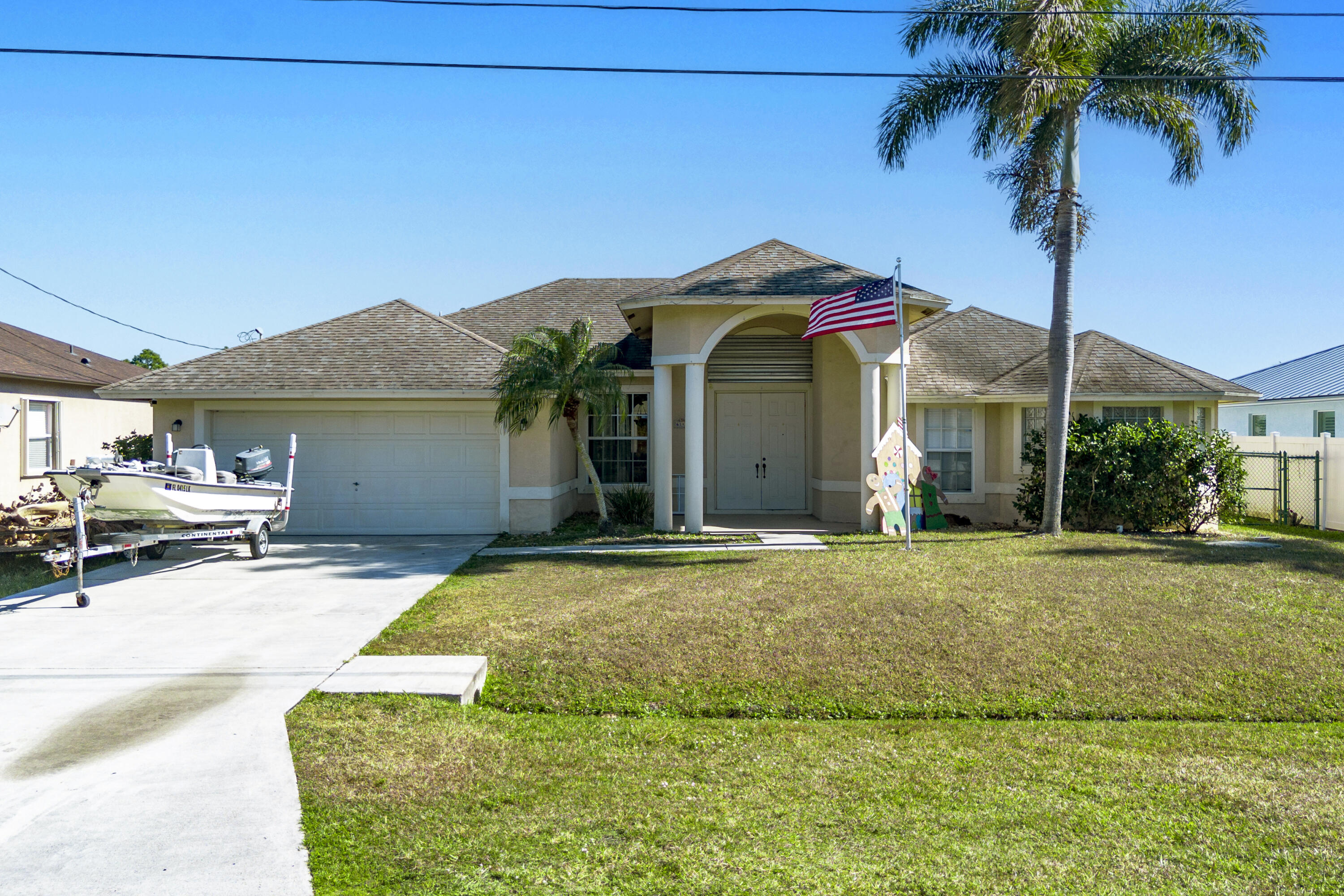 6147 NW East Deville Circle, Port St. Lucie