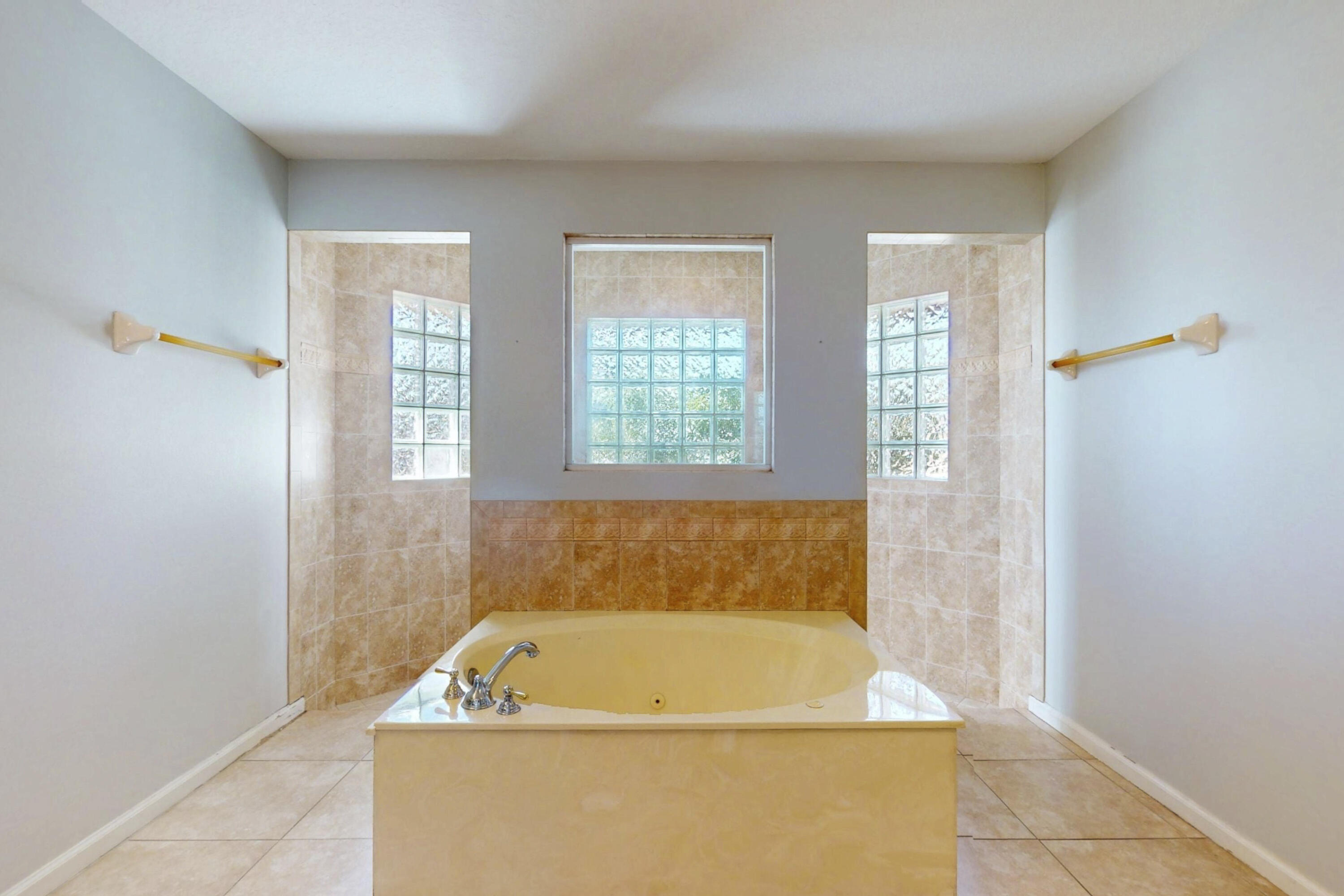 6147 NW East Deville Circle, Port St. Lucie