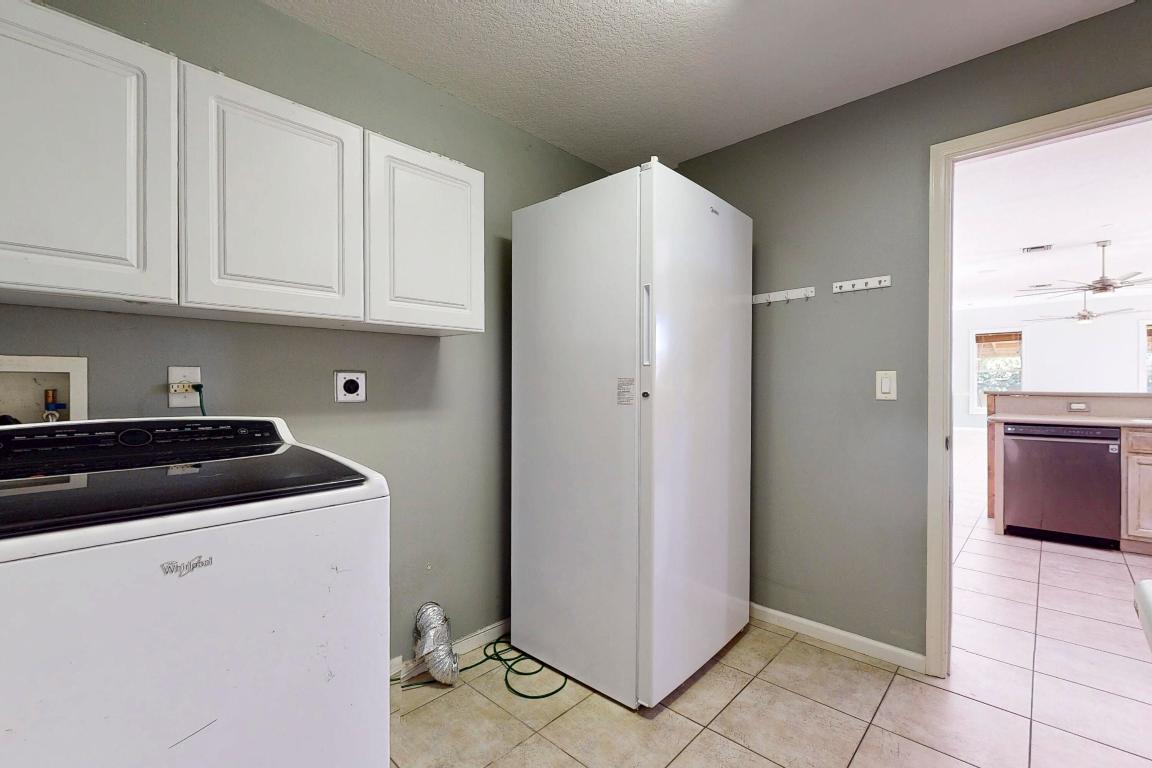 6147 NW East Deville Circle, Port St. Lucie