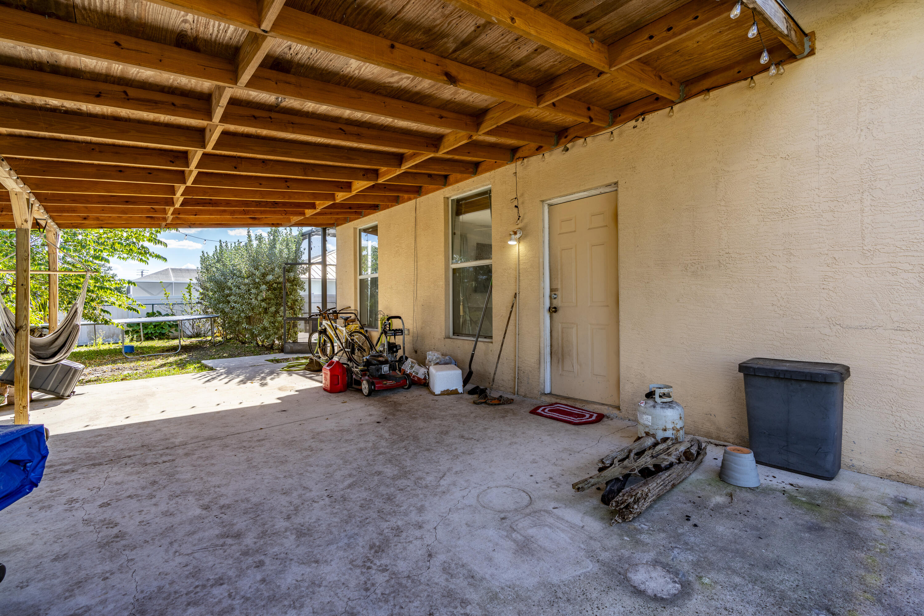 6147 NW East Deville Circle, Port St. Lucie