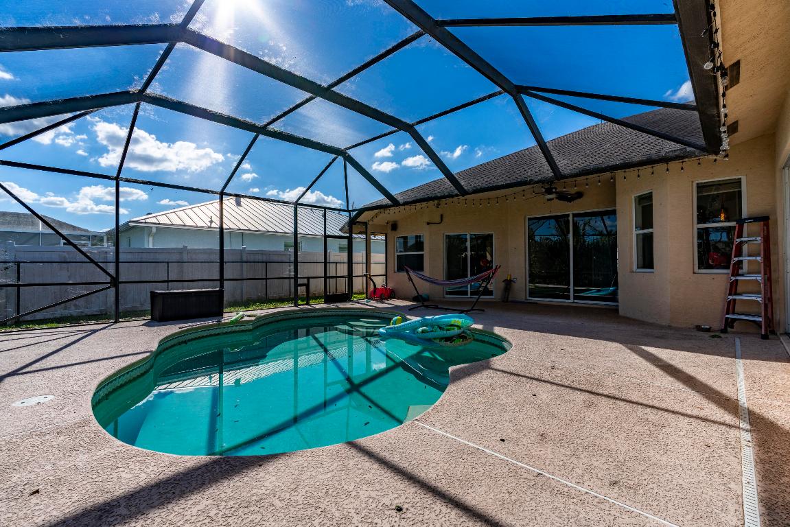 6147 NW East Deville Circle, Port St. Lucie