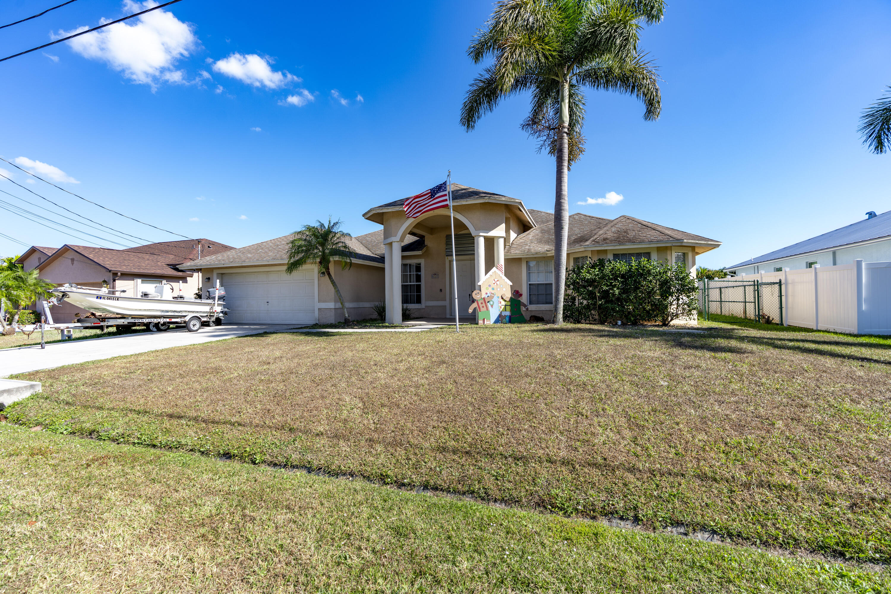 6147 NW East Deville Circle, Port St. Lucie