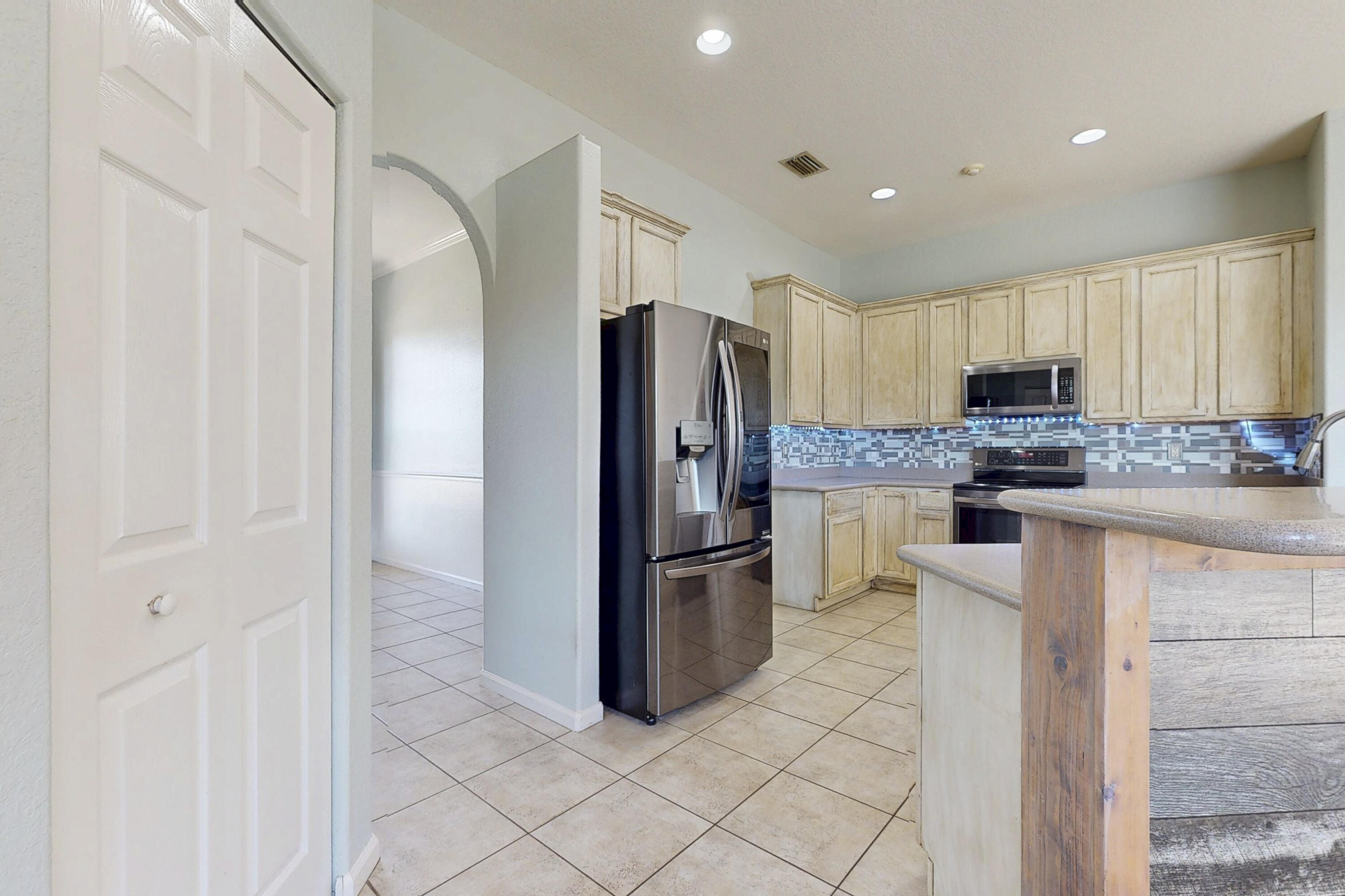 6147 NW East Deville Circle, Port St. Lucie