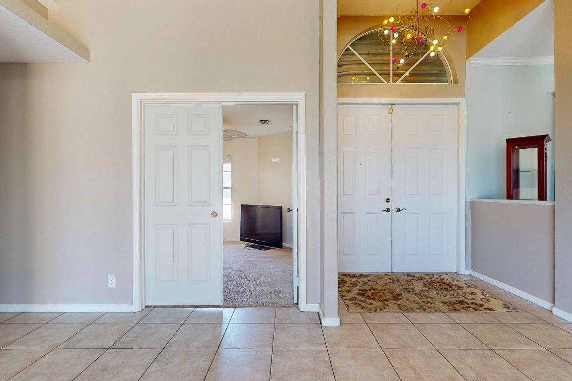 6147 NW East Deville Circle, Port St. Lucie