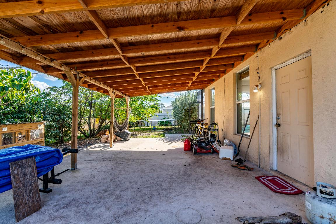 6147 NW East Deville Circle, Port St. Lucie