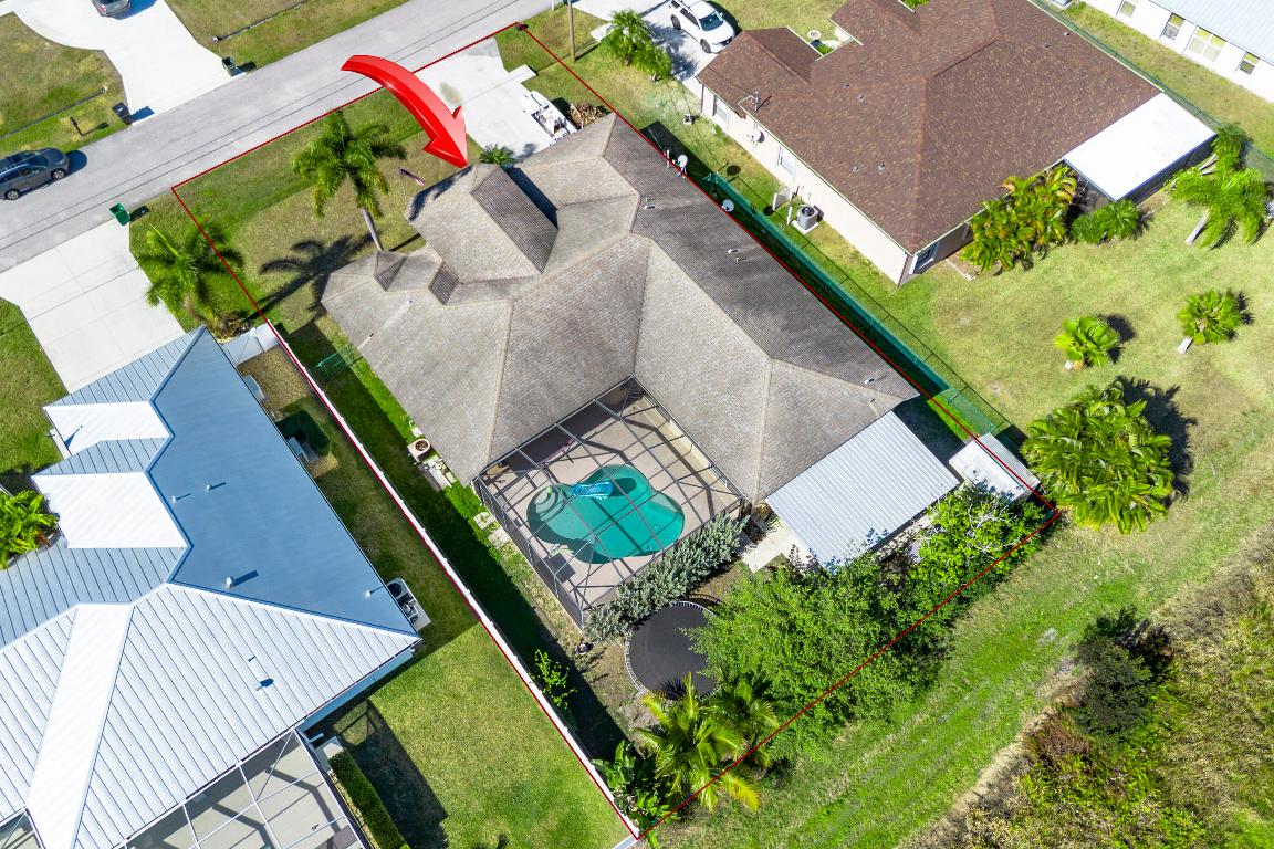 6147 NW East Deville Circle, Port St. Lucie