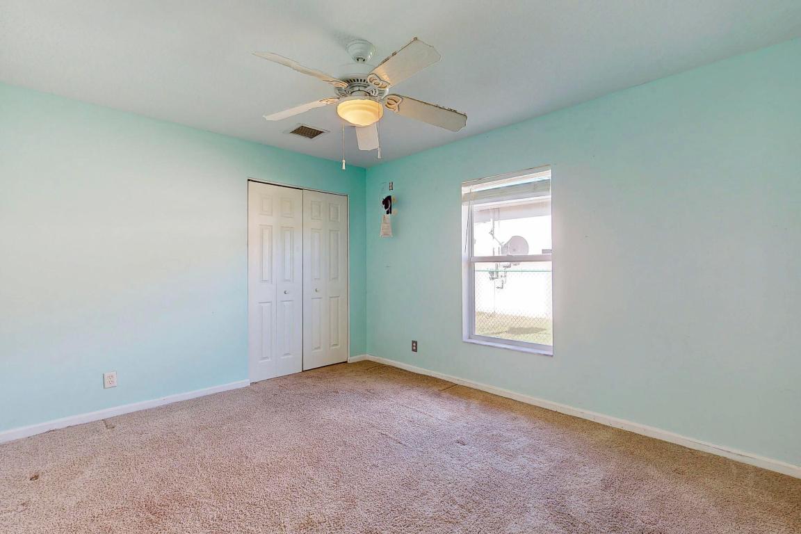 6147 NW East Deville Circle, Port St. Lucie