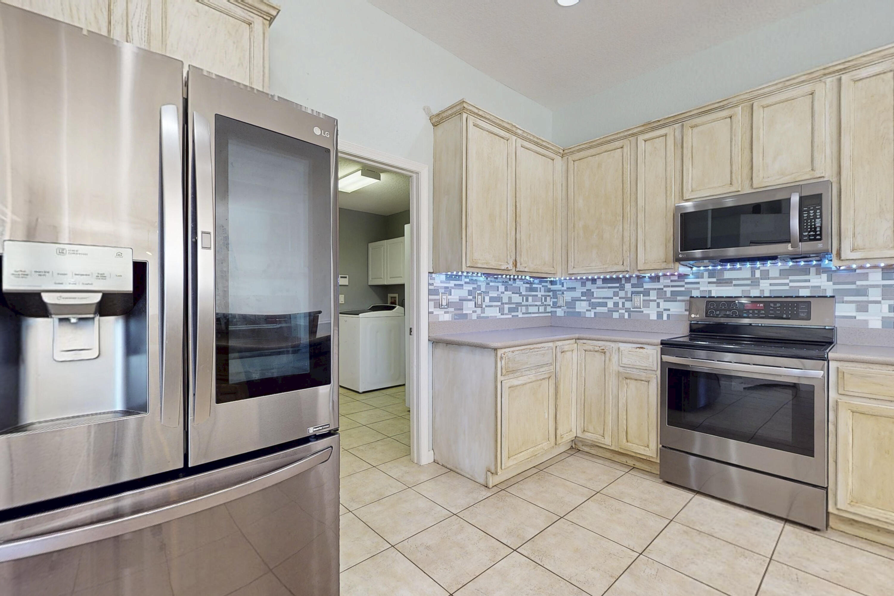 6147 NW East Deville Circle, Port St. Lucie