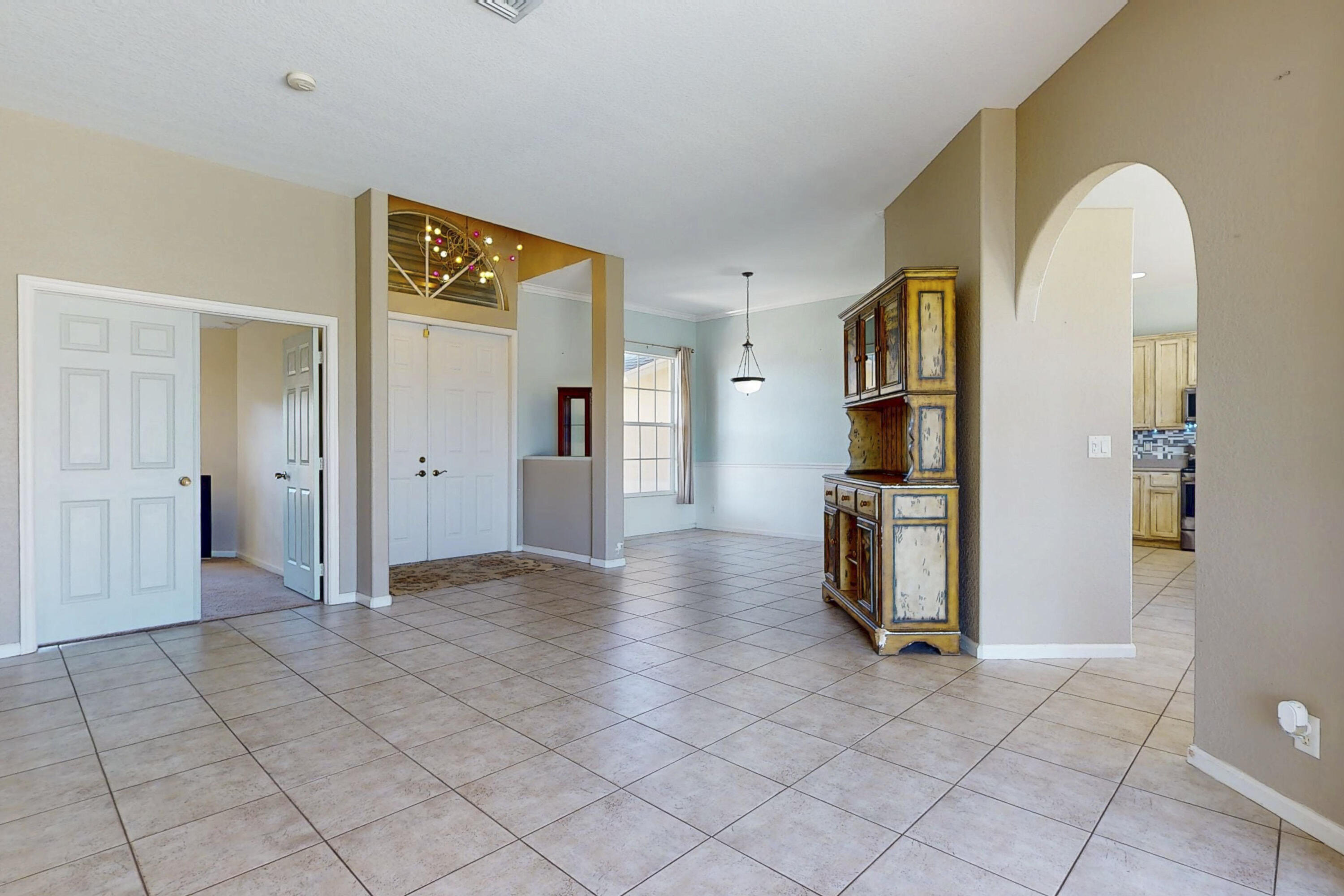 6147 NW East Deville Circle, Port St. Lucie