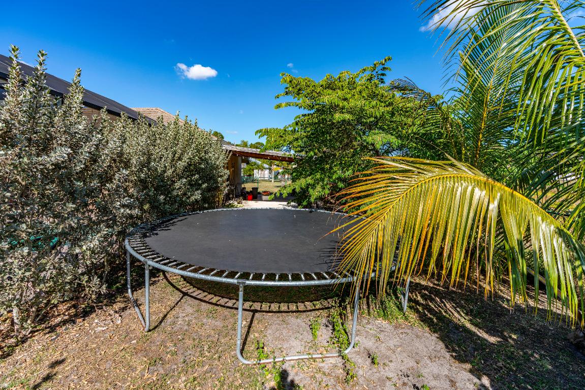 6147 NW East Deville Circle, Port St. Lucie