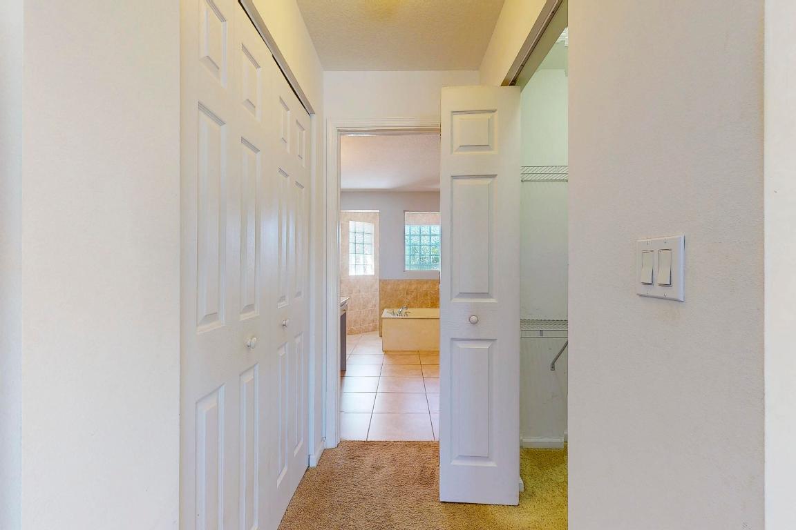 6147 NW East Deville Circle, Port St. Lucie