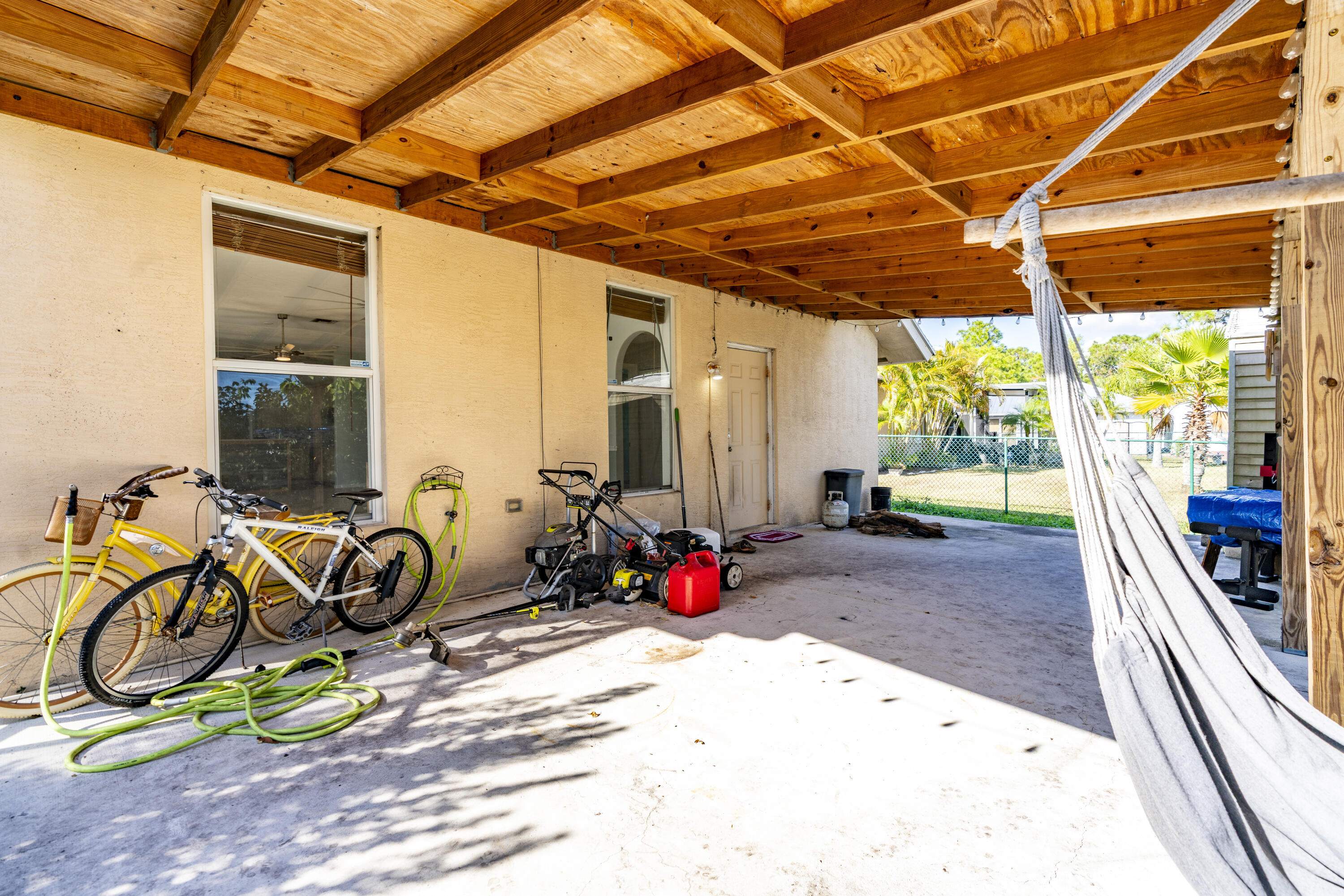 6147 NW East Deville Circle, Port St. Lucie