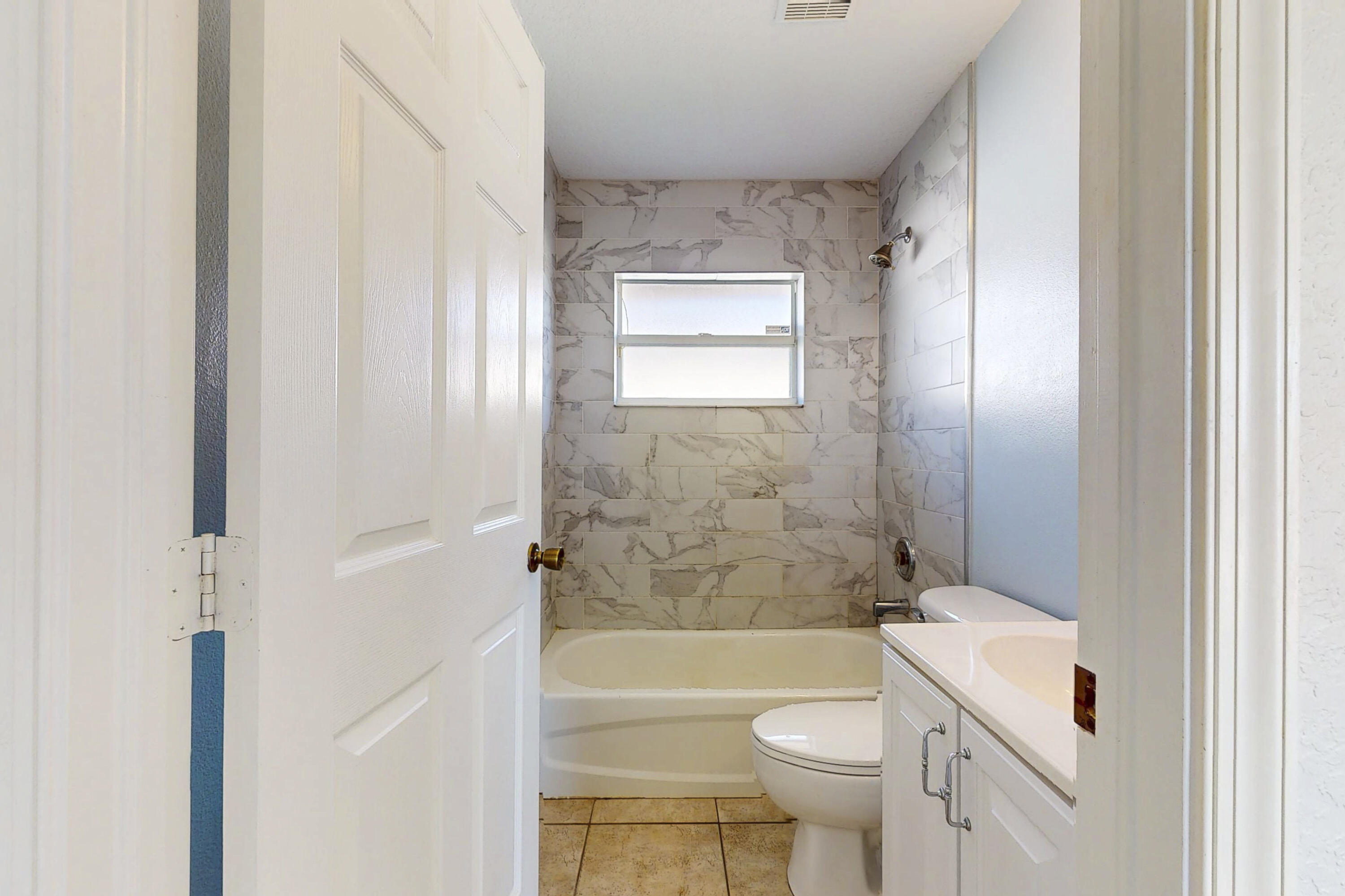 6147 NW East Deville Circle, Port St. Lucie