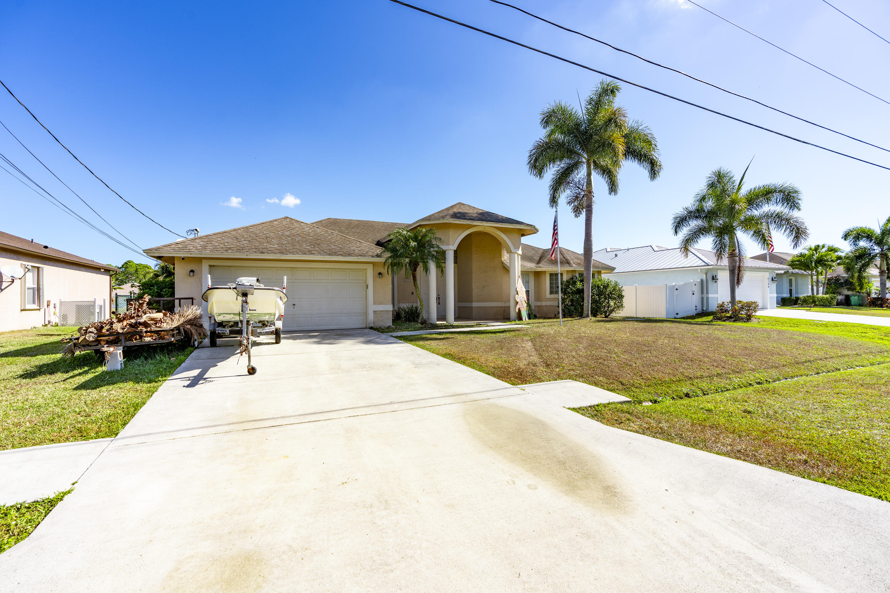 6147 NW East Deville Circle, Port St. Lucie