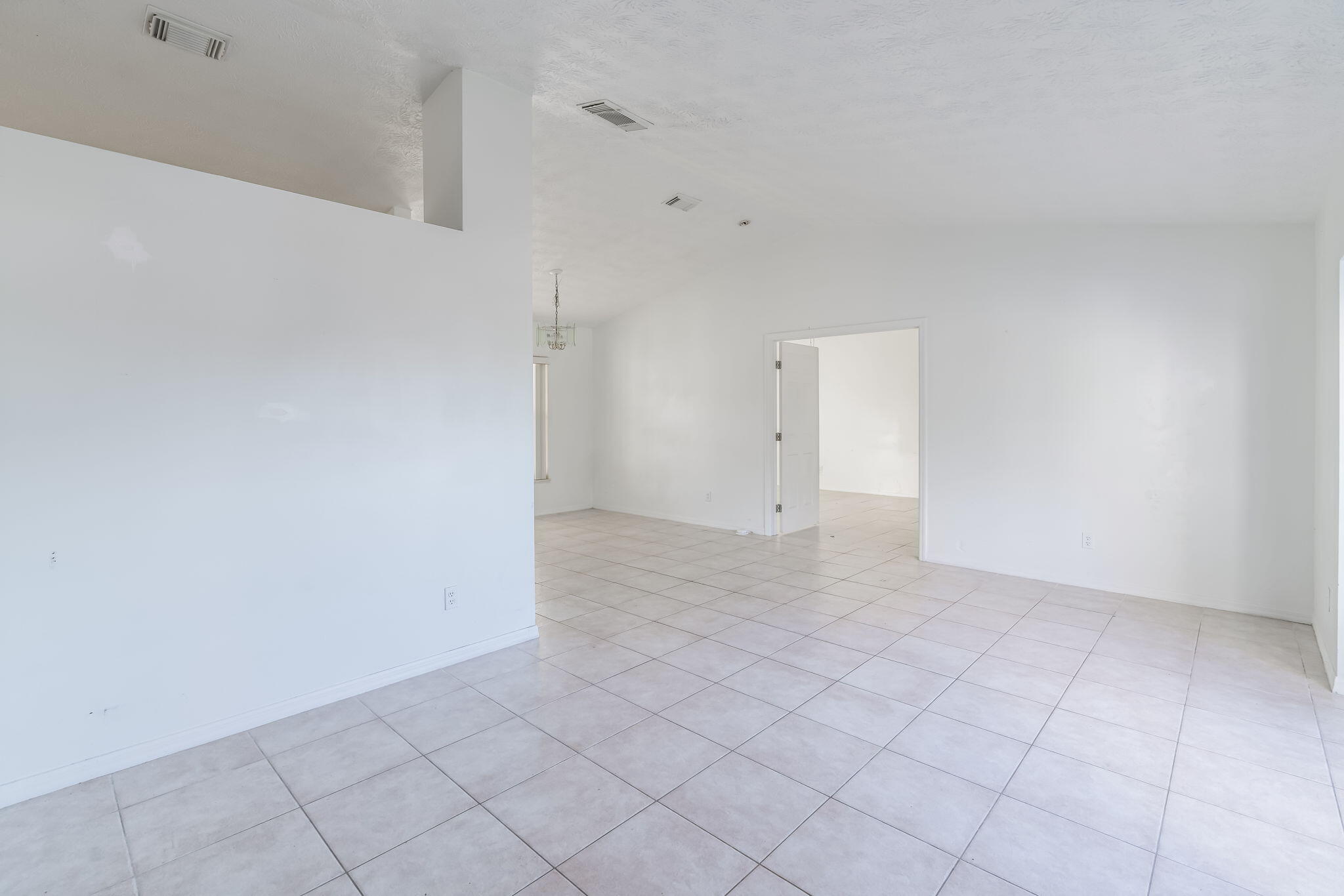 298 SW Eyerly Avenue, Port St. Lucie