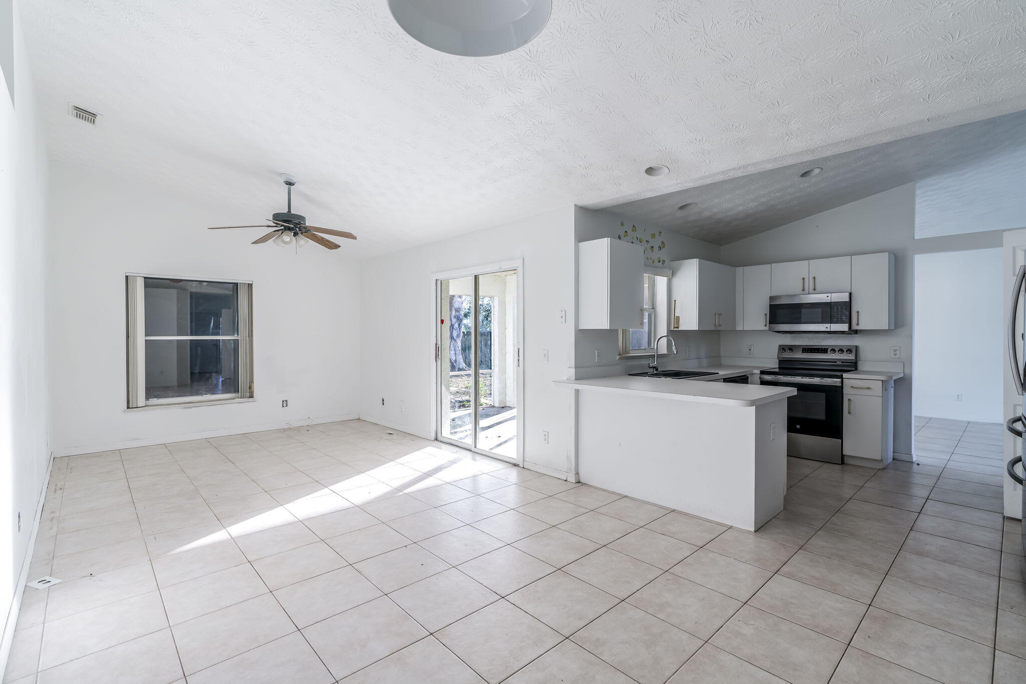298 SW Eyerly Avenue, Port St. Lucie